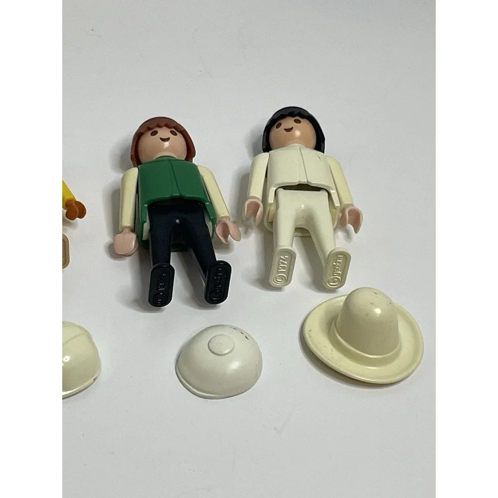 Vintage Playmobil Action Figure Lot Of 6 Figures And 6 Hats